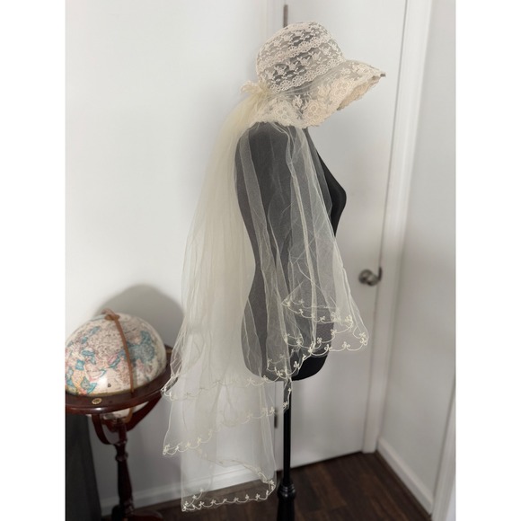 Vintage bohemian Bridal Hat with double Veil Ivory Lace Wedding Church 40" long - Picture 1 of 11